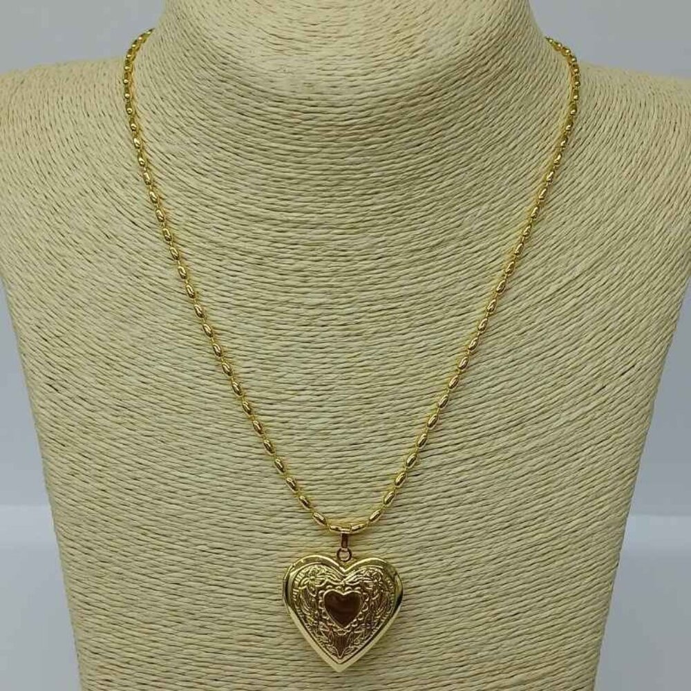 Gold plated necklace , New with tags